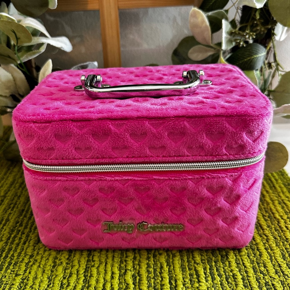 Juicy couture make up box new